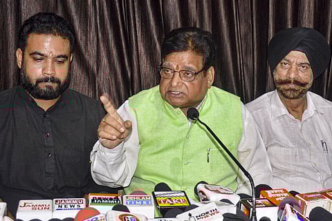 Chander Mohan Sharma quits BJP